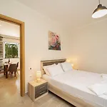 度假居 Ira's House 萨米