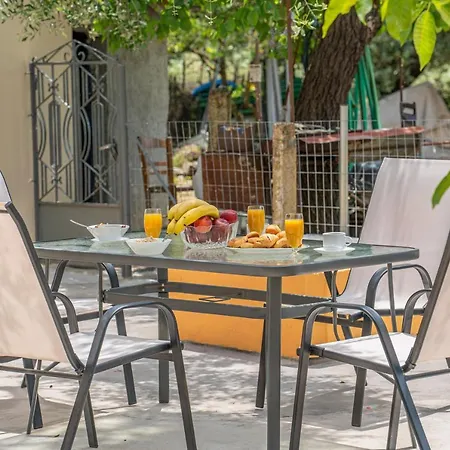 펜션 Ira's House *