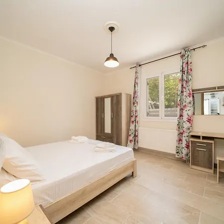 Ira's House * סאמי