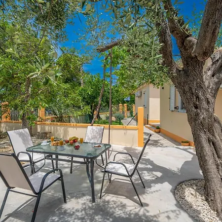 Ira's House סאמי