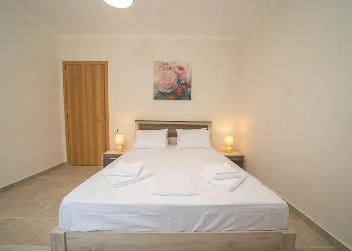 Ira's House Holiday home